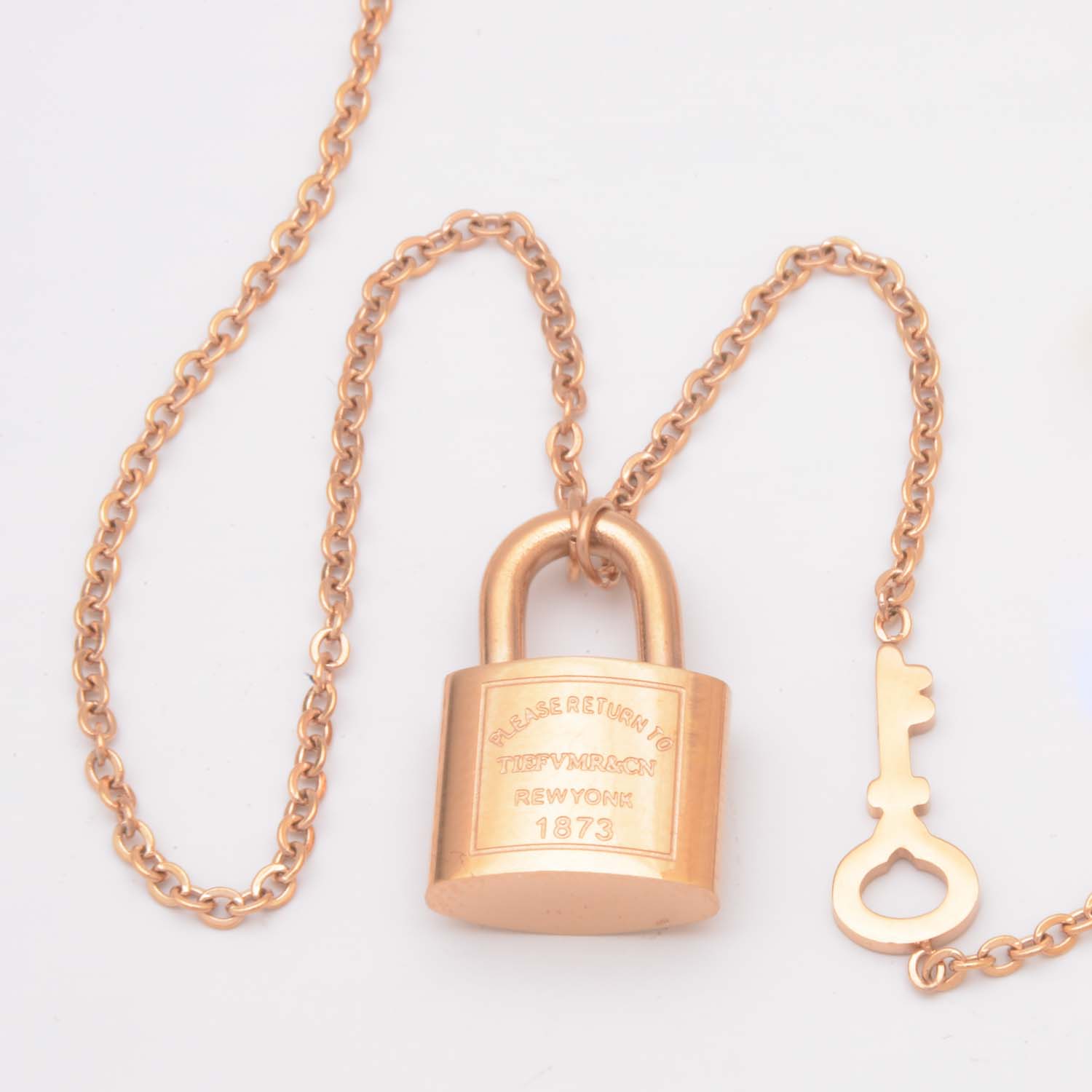 Necklace KAYDEM