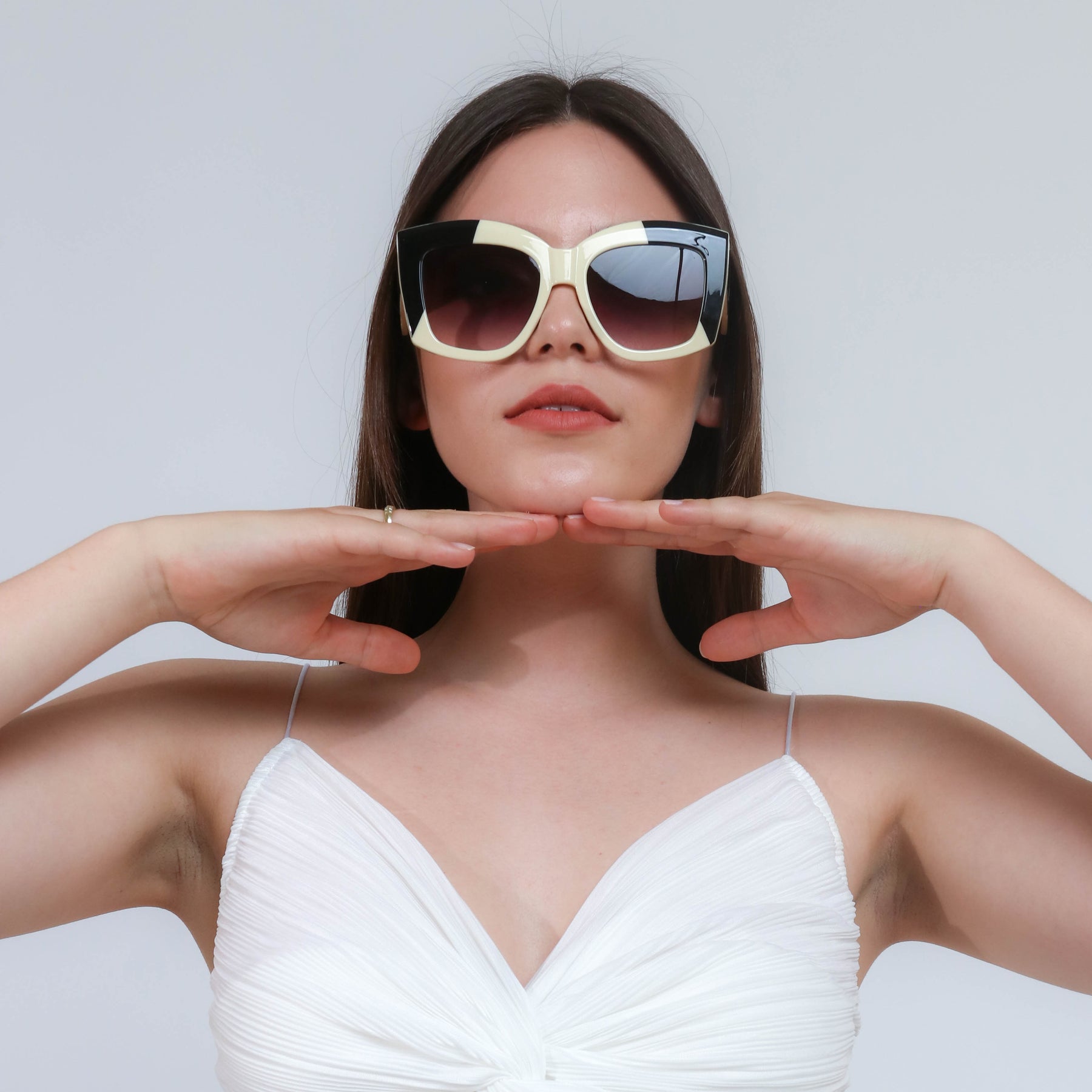 Sunglasses MAE BEIGE-BLACK
